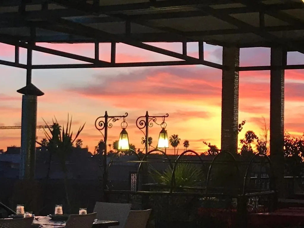 Authentic Moroccan Charm Apartment In Marrakech Terrace 마라케시